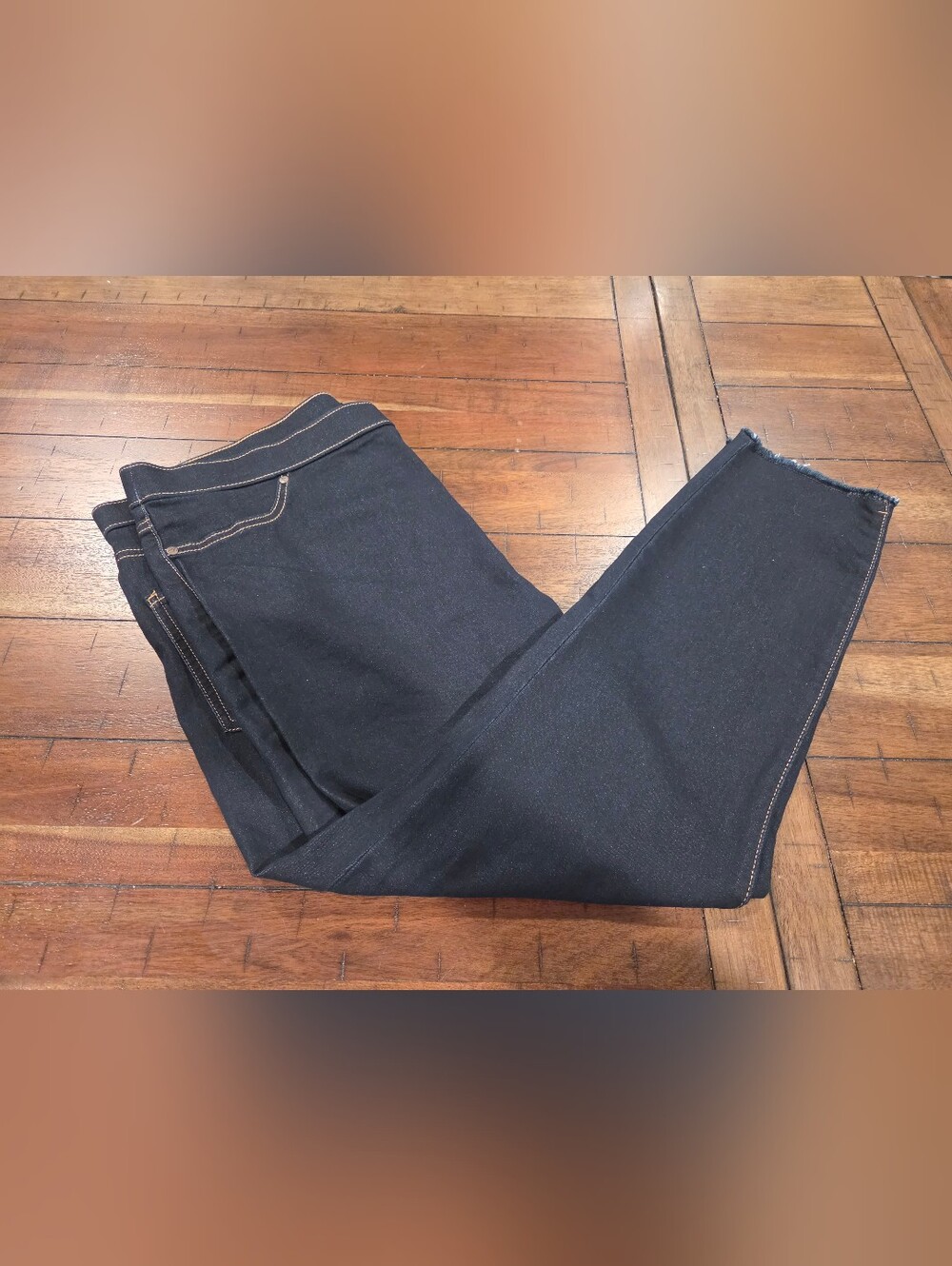 Vera Wang Women's Denim Frayed Edge Cropped Leggings - 1X - BNWT